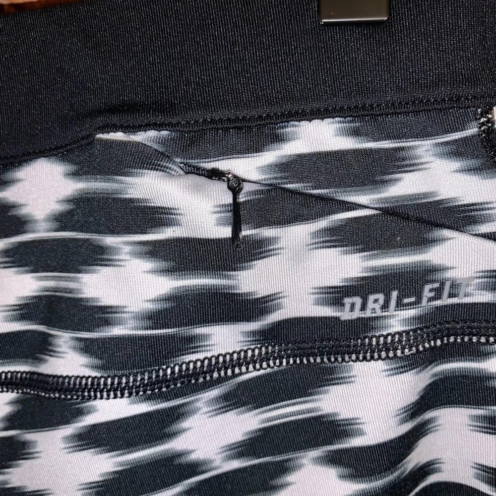 Soul Cycle Nike Dri Fit Print Leggings Size Medium - Picture 3 of 5